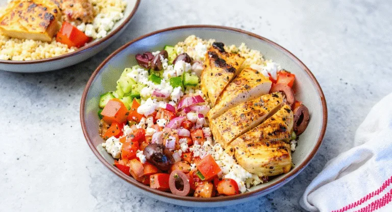 Mediterranean Chicken & Quinoa Bowl